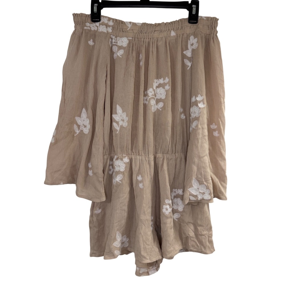 Honey Belle Romper Size Small Tan Excellent Floral Embroidered Off Shoulder Boho